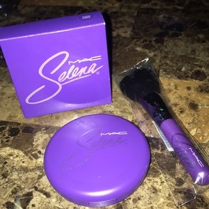 MAC X Selena Bronzer/Blush and Brush Set